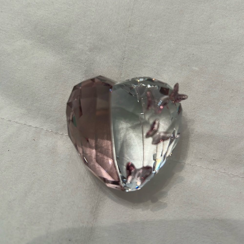 Swarovski love heart violet